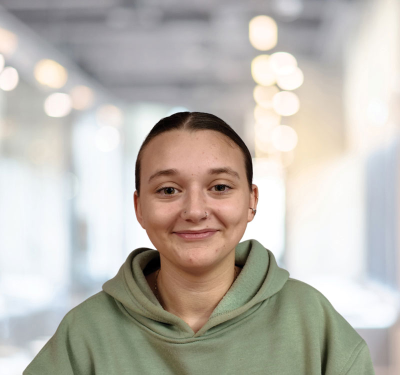 Chloe-Cambridge-Customer-Care-Team-